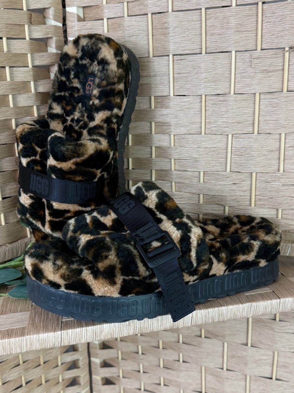 Ugg Fluffita Panther Print Sandal Platform Leopard Print Slide Slipper Size 10